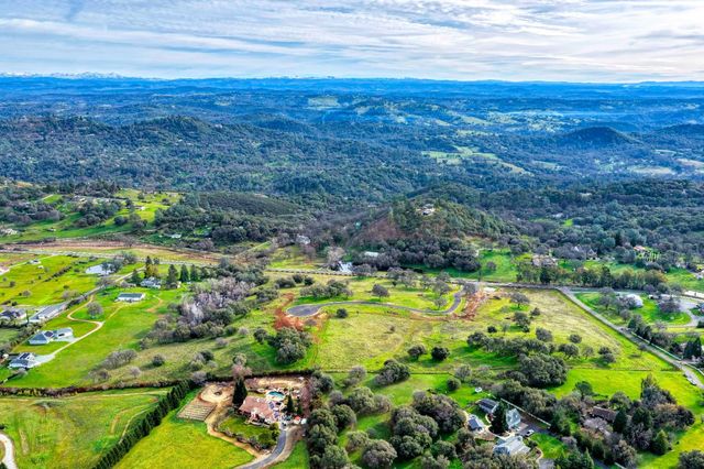 765 Sierra View Ct, Shingle Springs, CA 95682