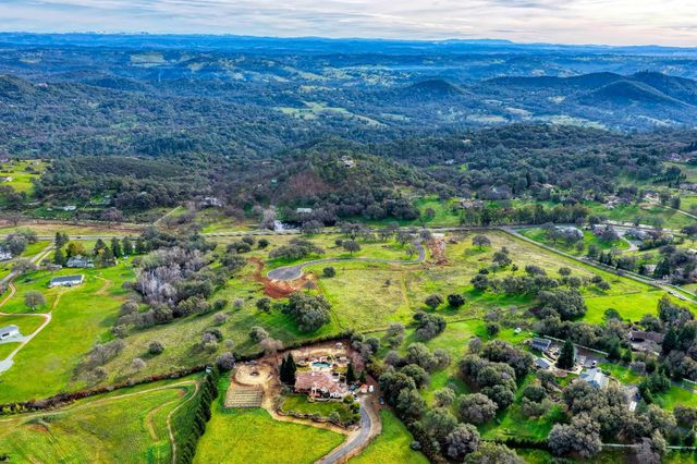 765 Sierra View Ct, Shingle Springs, CA 95682