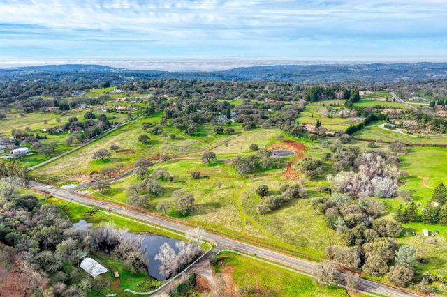 765 Sierra View Ct, Shingle Springs, CA 95682