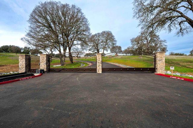 765 Sierra View Ct, Shingle Springs, CA 95682