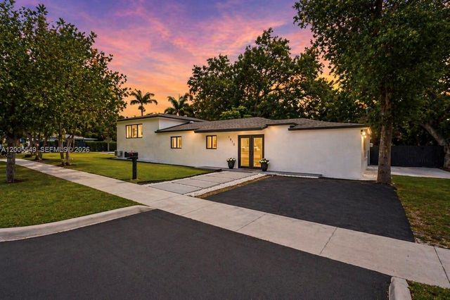 1810 NE 161st Street, North Miami Beach, FL 33162