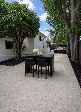 1810 NE 161st Street, North Miami Beach, FL 33162