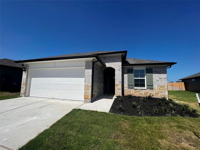 320 Belmont PL, Lockhart, TX 78644