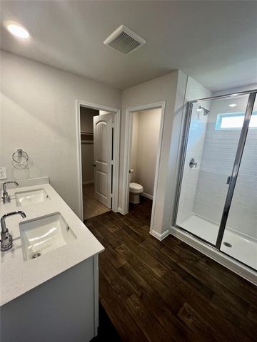 320 Belmont PL, Lockhart, TX 78644