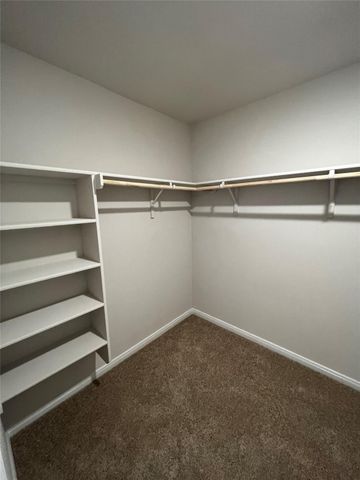 320 Belmont PL, Lockhart, TX 78644