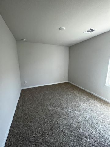 320 Belmont PL, Lockhart, TX 78644