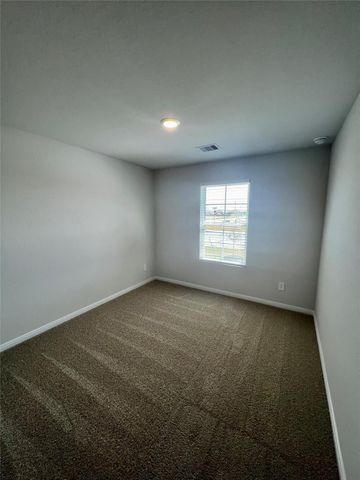 320 Belmont PL, Lockhart, TX 78644