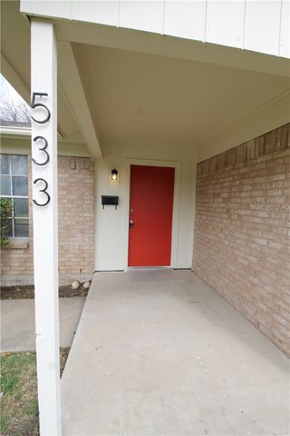 533 Ruidoso Drive, Saginaw, TX 76179