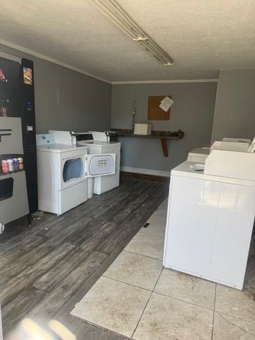 7892 S Highway 27, Burnside, KY 42519