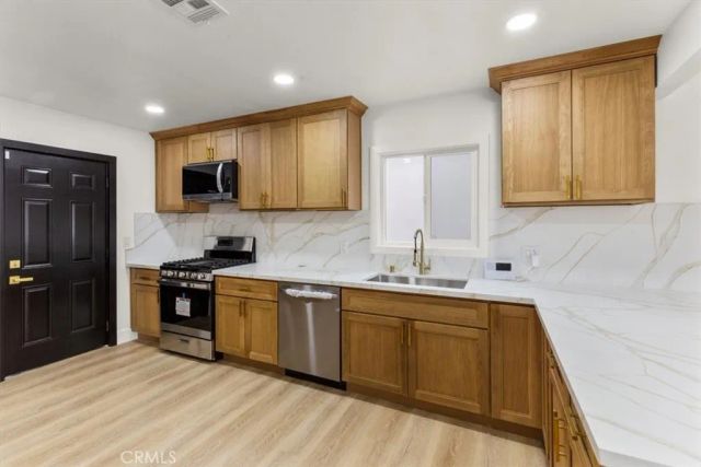 128 N Alessandro, San Jacinto, CA 92583