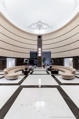 300 S Pointe Dr 907, Miami Beach, FL 33139