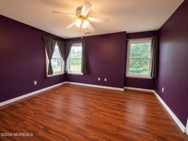 6 Bugle Way, Tinton Falls, NJ 07753