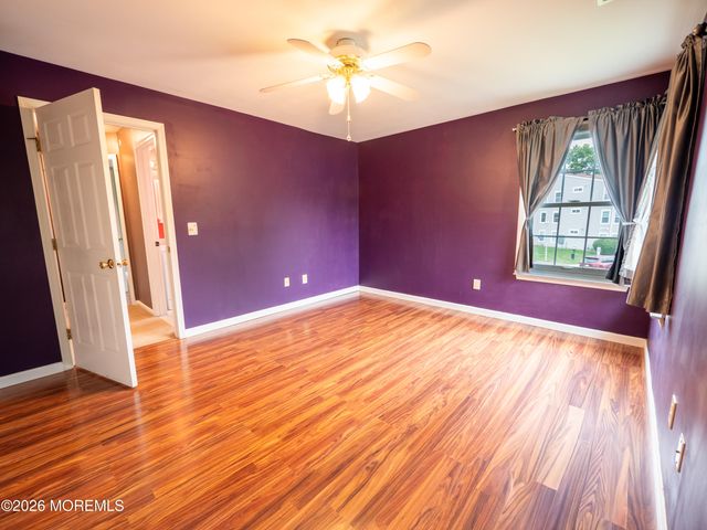 6 Bugle Way, Tinton Falls, NJ 07753