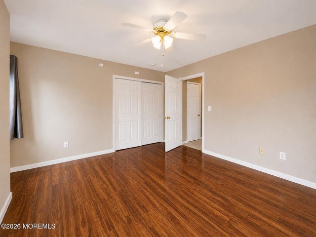 6 Bugle Way, Tinton Falls, NJ 07753