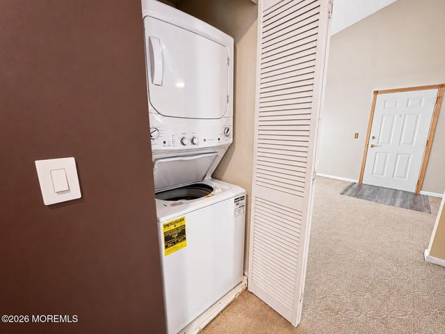 6 Bugle Way, Tinton Falls, NJ 07753