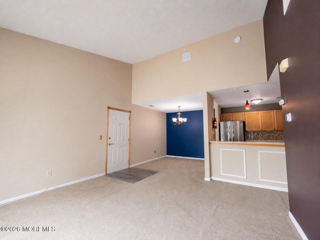 6 Bugle Way, Tinton Falls, NJ 07753