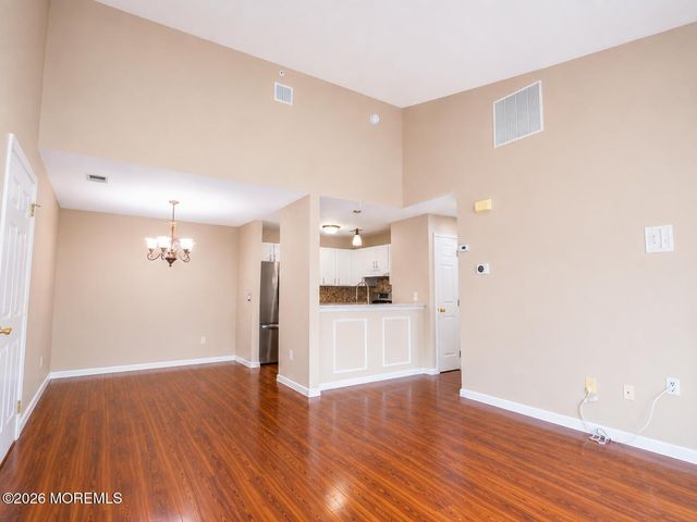 6 Bugle Way, Tinton Falls, NJ 07753