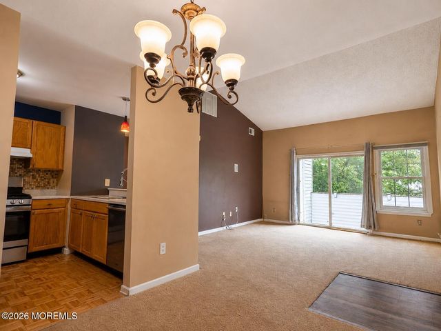 6 Bugle Way, Tinton Falls, NJ 07753