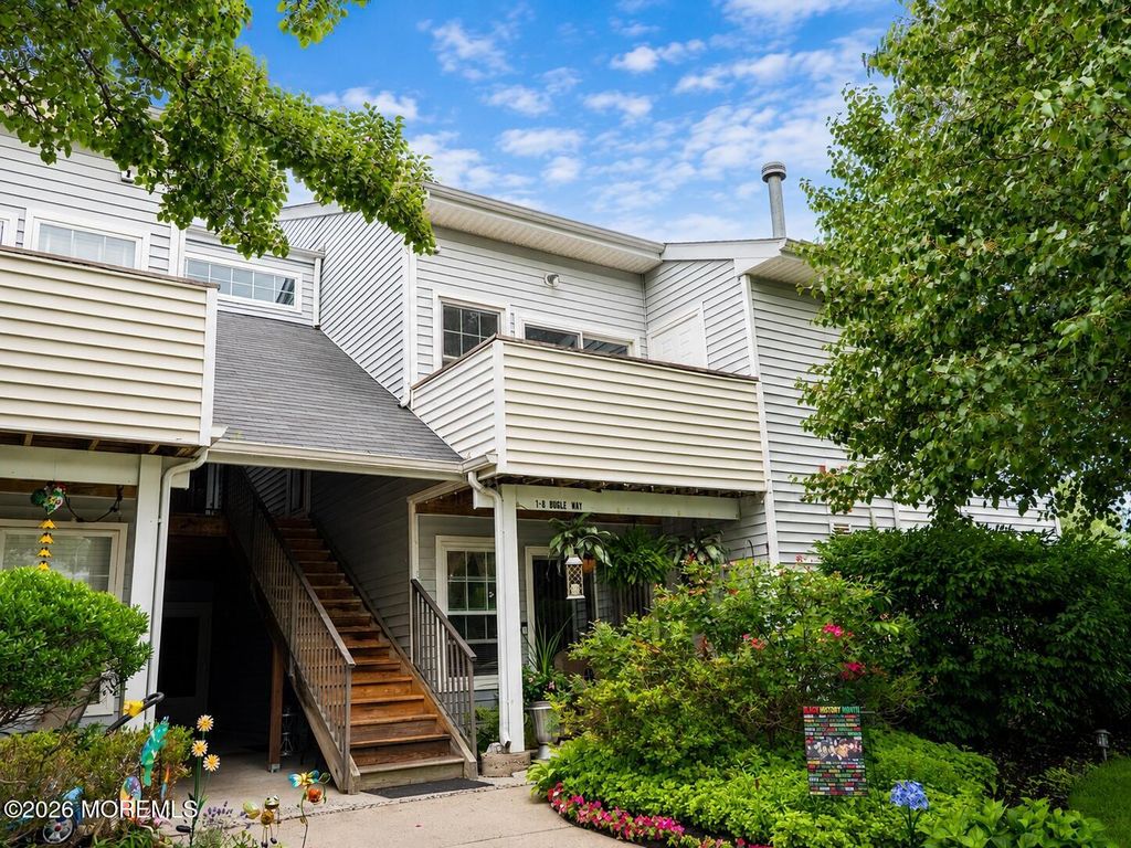 6 Bugle Way, Tinton Falls, NJ 07753