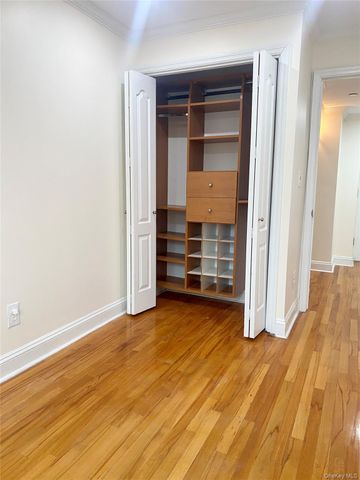 1443 28th Avenue 3D, Astoria, NY 11102