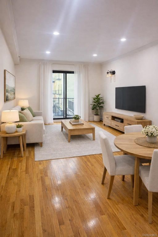 1443 28th Avenue 3D, Astoria, NY 11102