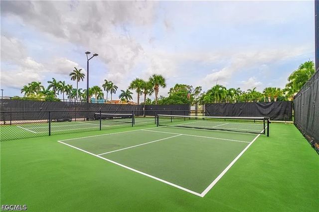 1828 Pine Valley DR 201, Fort Myers, FL 33907