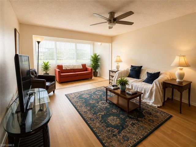 1828 Pine Valley DR 201, Fort Myers, FL 33907