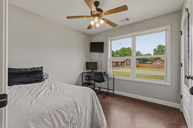 111 Cameron, Brookland, AR 72417