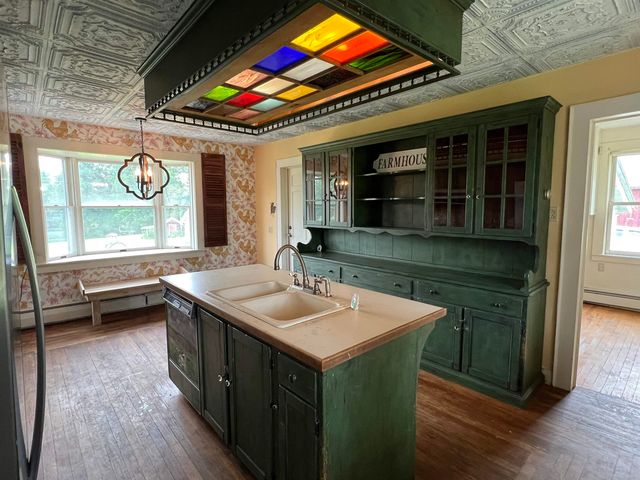 249 Ward Road, Poultney, VT 05764