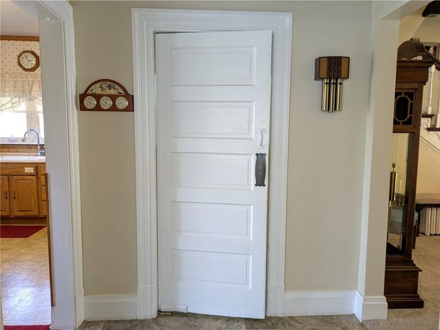 706 Parker Ave, Scottdale, PA 15683