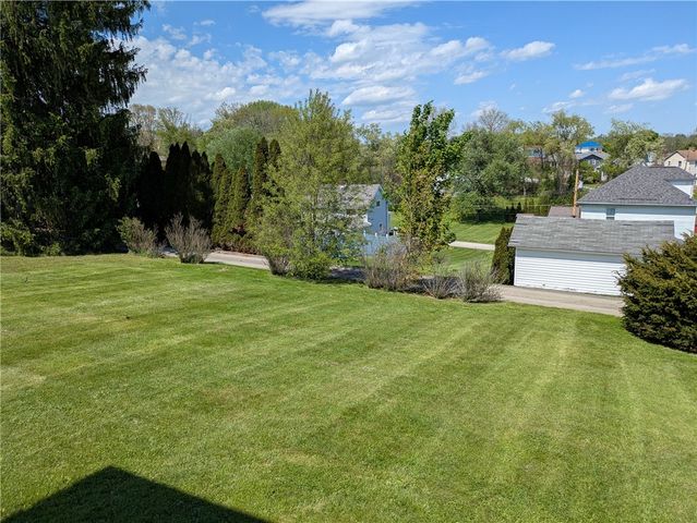 706 Parker Ave, Scottdale, PA 15683