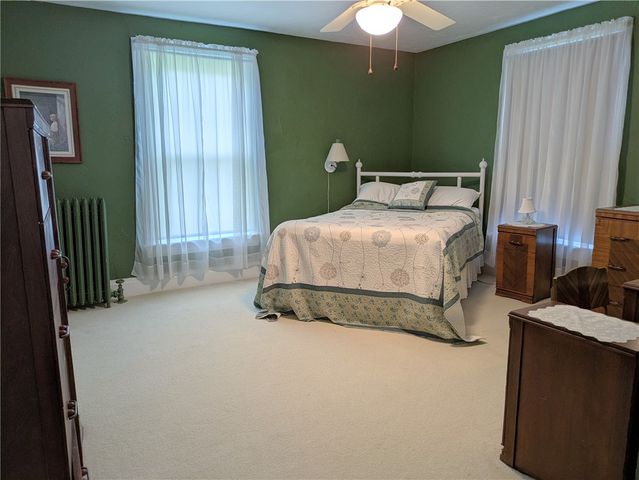 706 Parker Ave, Scottdale, PA 15683