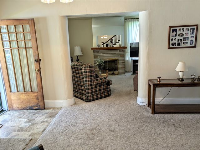 706 Parker Ave, Scottdale, PA 15683