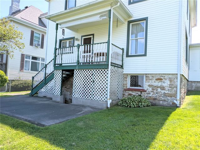 706 Parker Ave, Scottdale, PA 15683