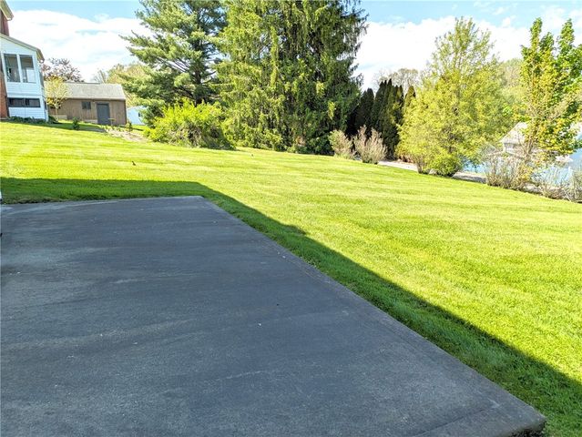 706 Parker Ave, Scottdale, PA 15683