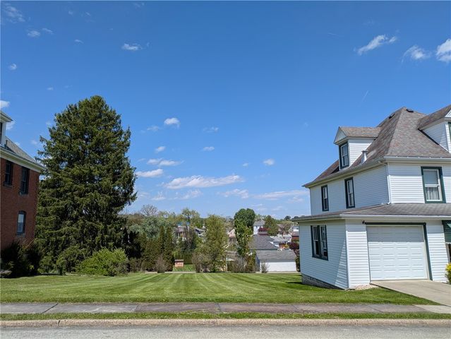 706 Parker Ave, Scottdale, PA 15683