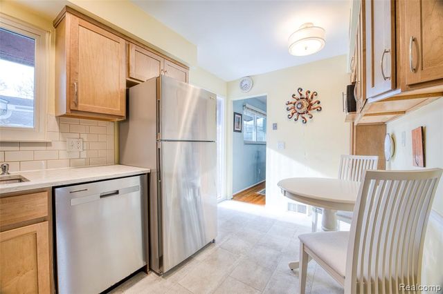 1434 Pine Valley Boulevard, Ann Arbor, MI 48104