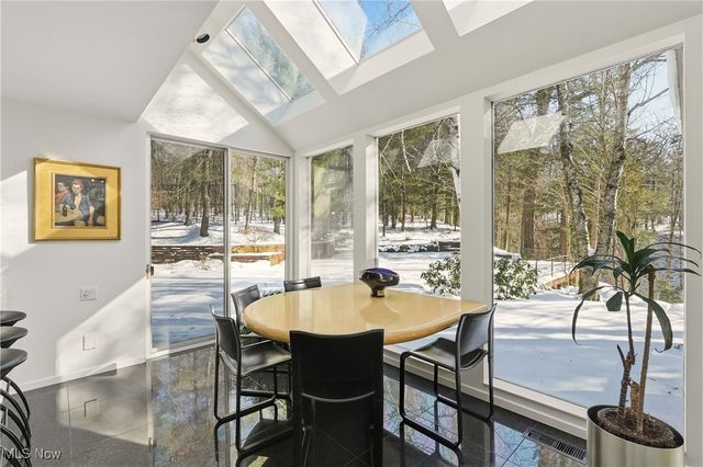 999 Chestnut Run, Gates Mills, OH 44040