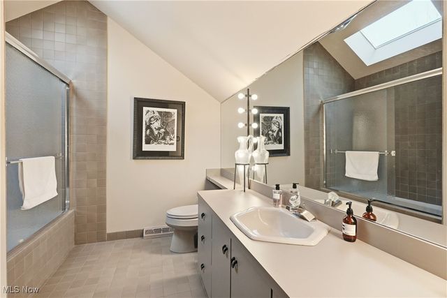 999 Chestnut Run, Gates Mills, OH 44040