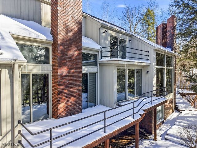 999 Chestnut Run, Gates Mills, OH 44040