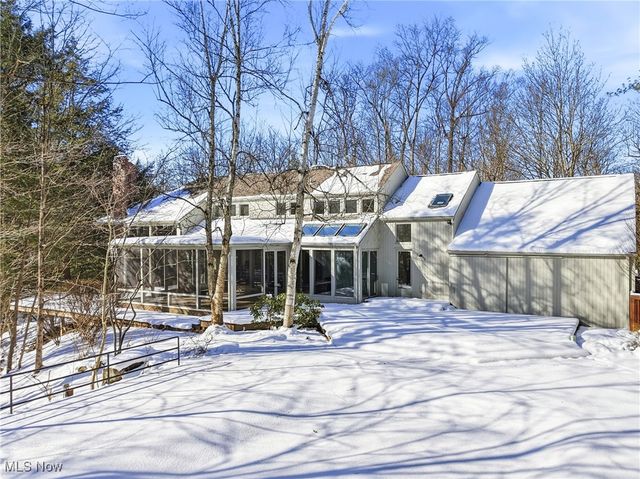 999 Chestnut Run, Gates Mills, OH 44040