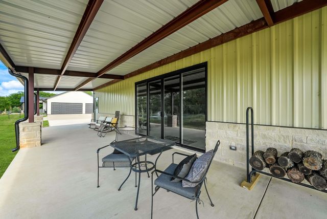 2100 Lake Crest Lane, Wills Point, TX 75169