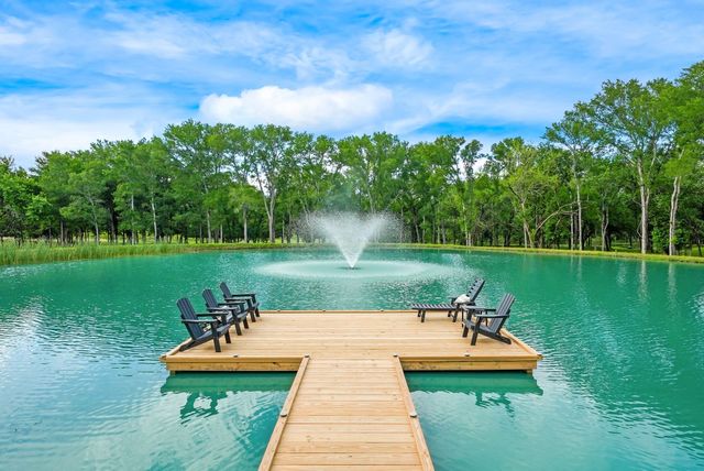 2100 Lake Crest Lane, Wills Point, TX 75169