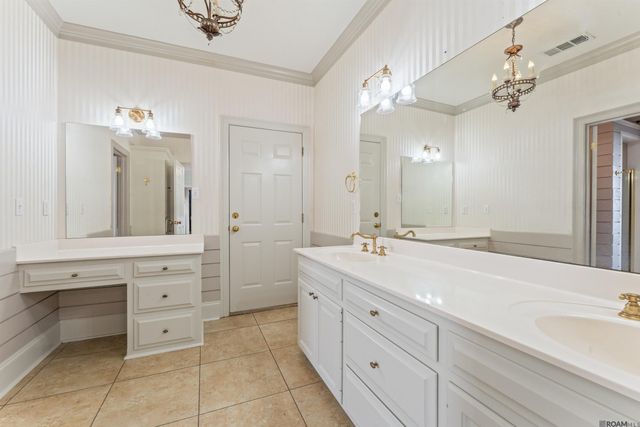 6096 Beechgrove Ln, St Francisville, LA 70775