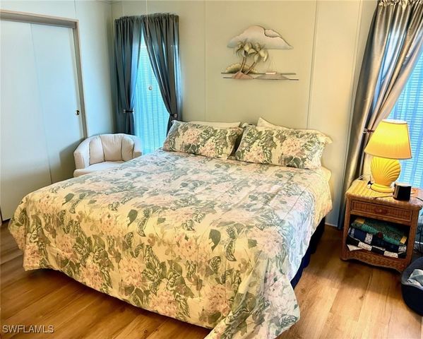 459 Sharks PT, North Port, FL 34287