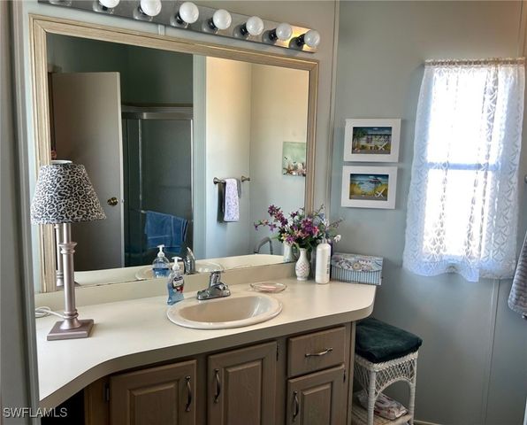 459 Sharks PT, North Port, FL 34287