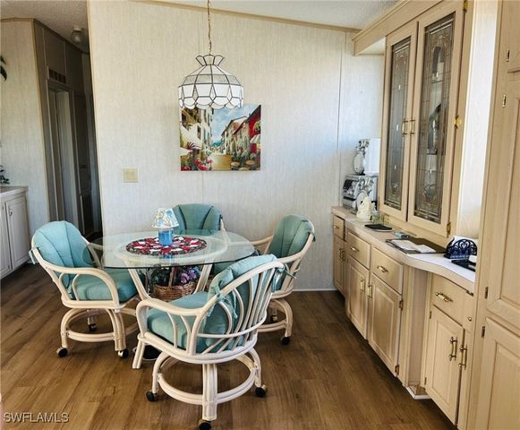 459 Sharks PT, North Port, FL 34287