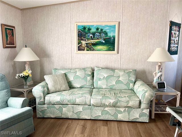 459 Sharks PT, North Port, FL 34287