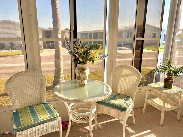 459 Sharks PT, North Port, FL 34287