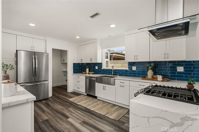 22072 Surfrider Lane, Huntington Beach, CA 92646